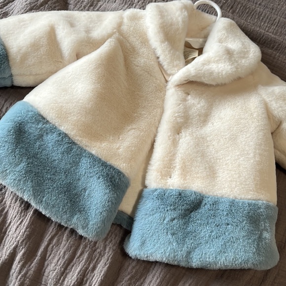 Infant Fur Coat 6-9 months - Picture 2 of 3